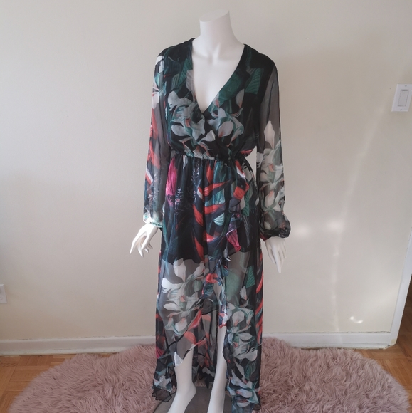 Asymmetrical Maxi Dress - Picture 5 of 11